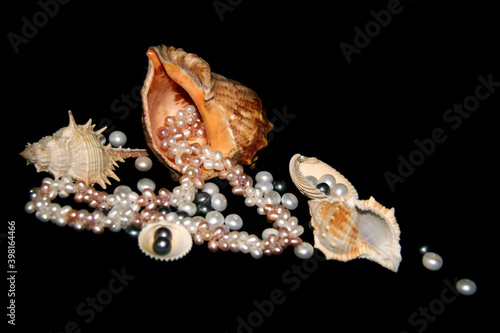 beads from pearls - the best jewelry for a woman