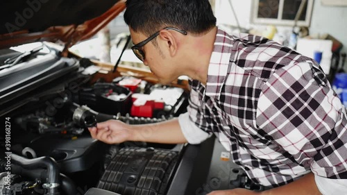 Wallpaper Mural The driver inspects the vehicle condition every day before work. Torontodigital.ca