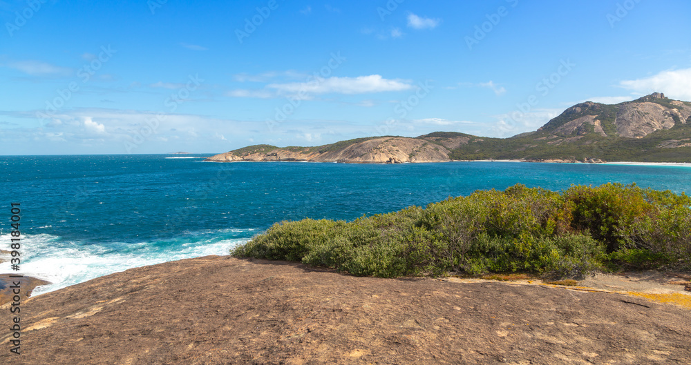 Panorama at the breathtaking Thistle Cove in the Cape Le Grand National Park east of Esperance, Western Australia