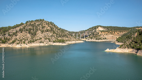 Fototapeta Naklejka Na Ścianę i Meble -  Contreras reservoir between the Community of Valencia and Castilla La Mancha.