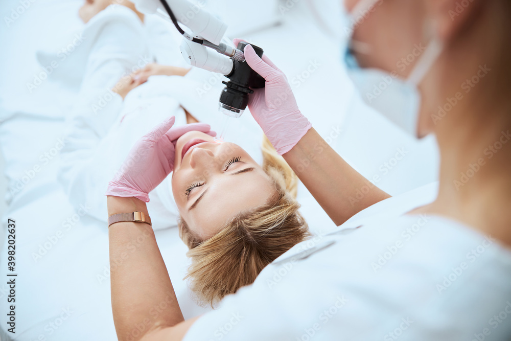 © Viacheslav Yakobchuk - Young blond woman getting a professional skin treatment © Viacheslav Yakobchuk - Young blond woman getting a professional skin treatment