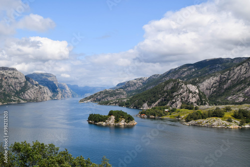 Fotografija A small island in a lake/ fjord, Norway