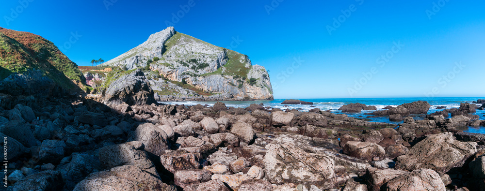 San Julian beach, Liendo, Cantabrian sea, Montaña Oriental Costera, Cantabria, Spain, Europe
