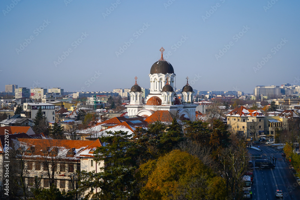  Romanian Orthodox church located in Bucharest, at a large intersection a block away from Arcul de Triumf. It is dedicated to the Archangels Michael and Gabriel. aerial picture.