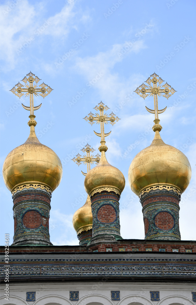 Obraz premium The domes of the Kremlin Church