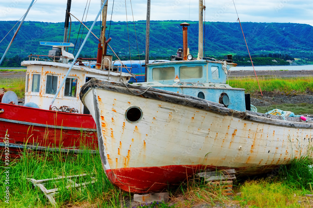 Two decaying Abandonded Boats
