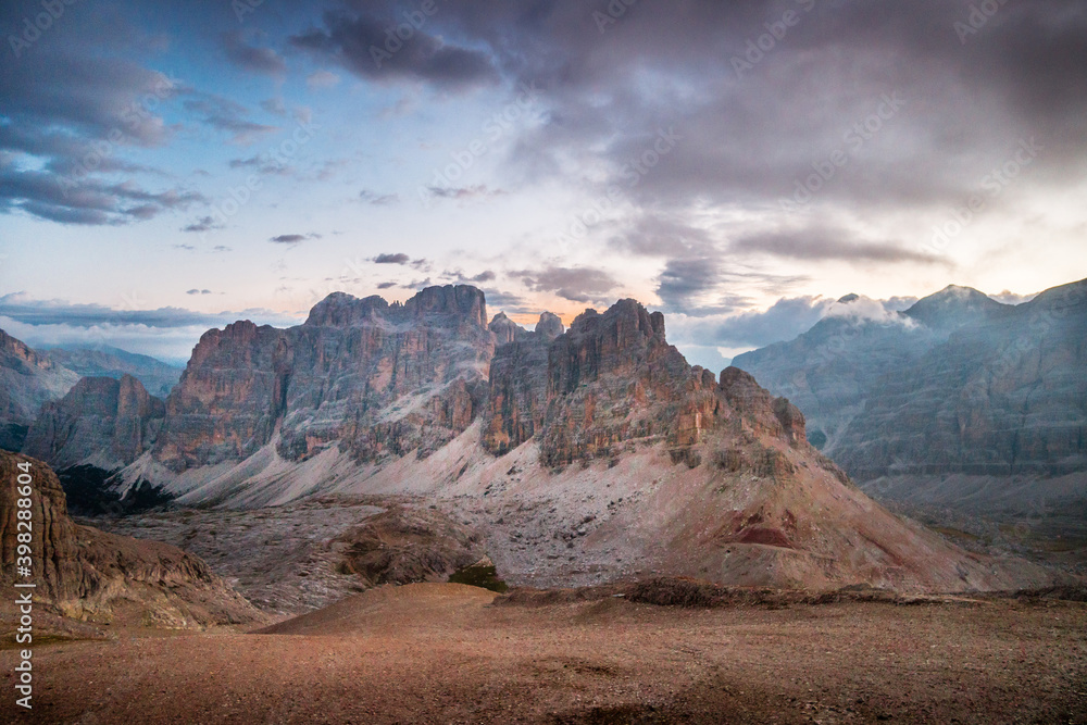Naklejka premium Dolomites scenic view at sunrise, beautiful alpine panorama, Italy