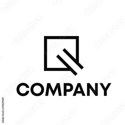 Q logo vector
