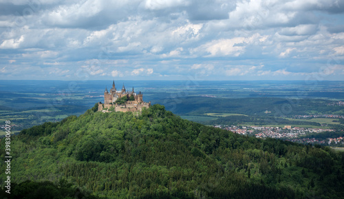 Burg Hohenzollern bei Hechingen, Deutschland - gezoomter Blick vom Aussichtspunkt Zeller Horn auf der Schwäbischen Alb photo