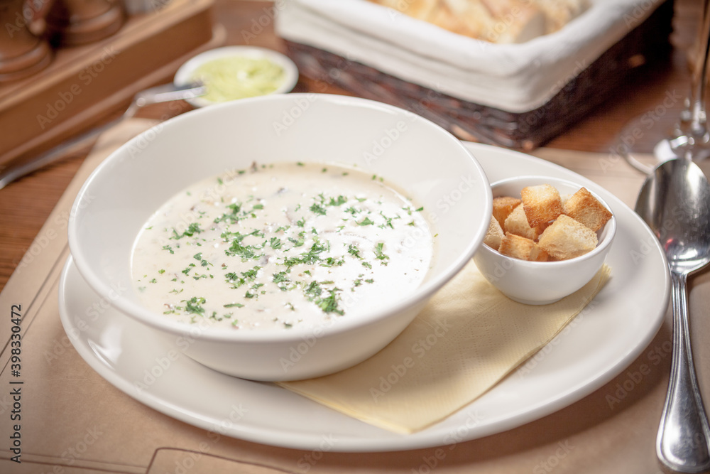 Creamy mushroom soup