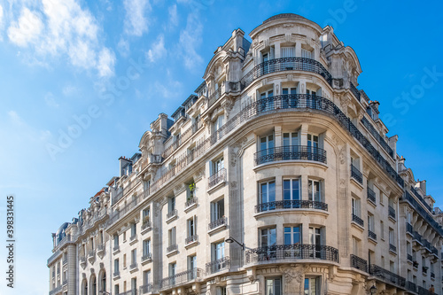 Paris, typical facades © Pascale Gueret