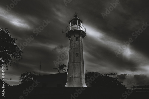 lighthouse night / farol a noite