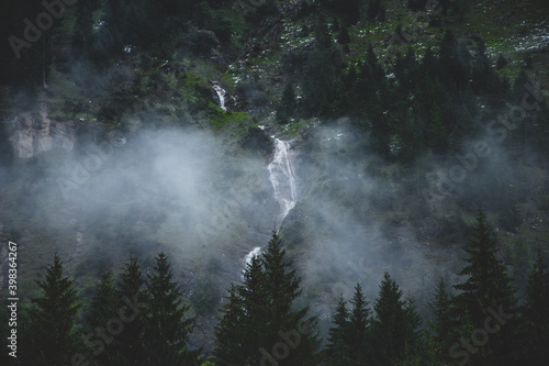 Wasserfall - Wolken   Nebel