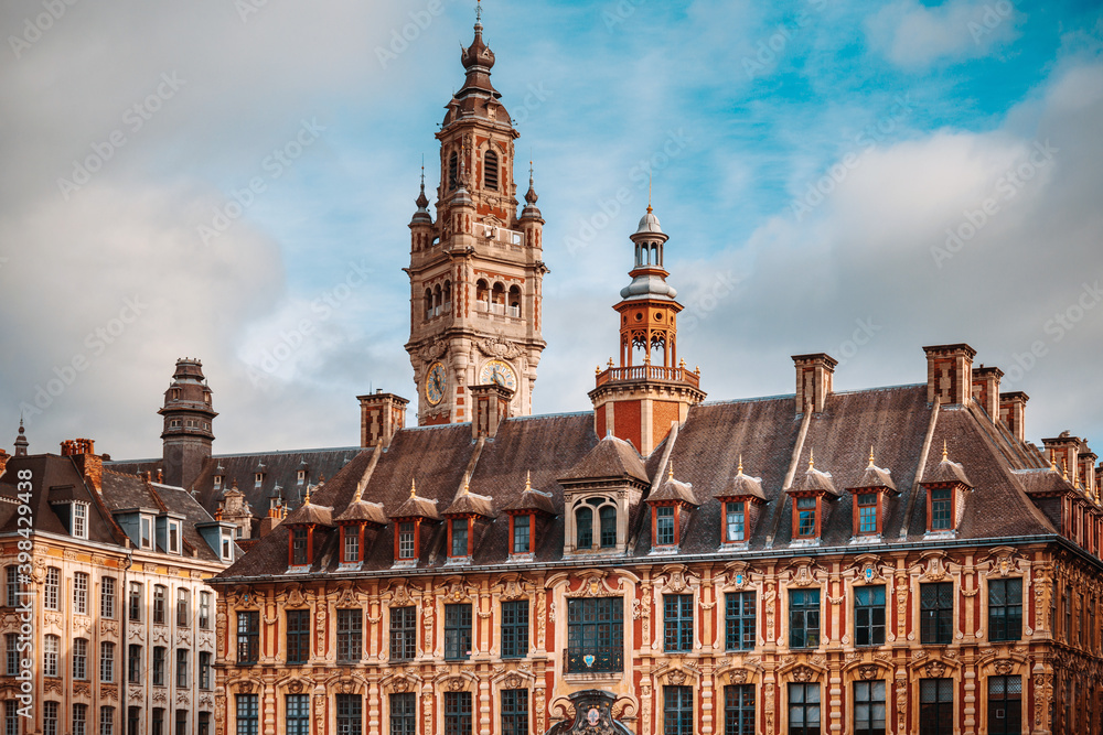 Obraz premium Renaissance stock exchange in Lille, France