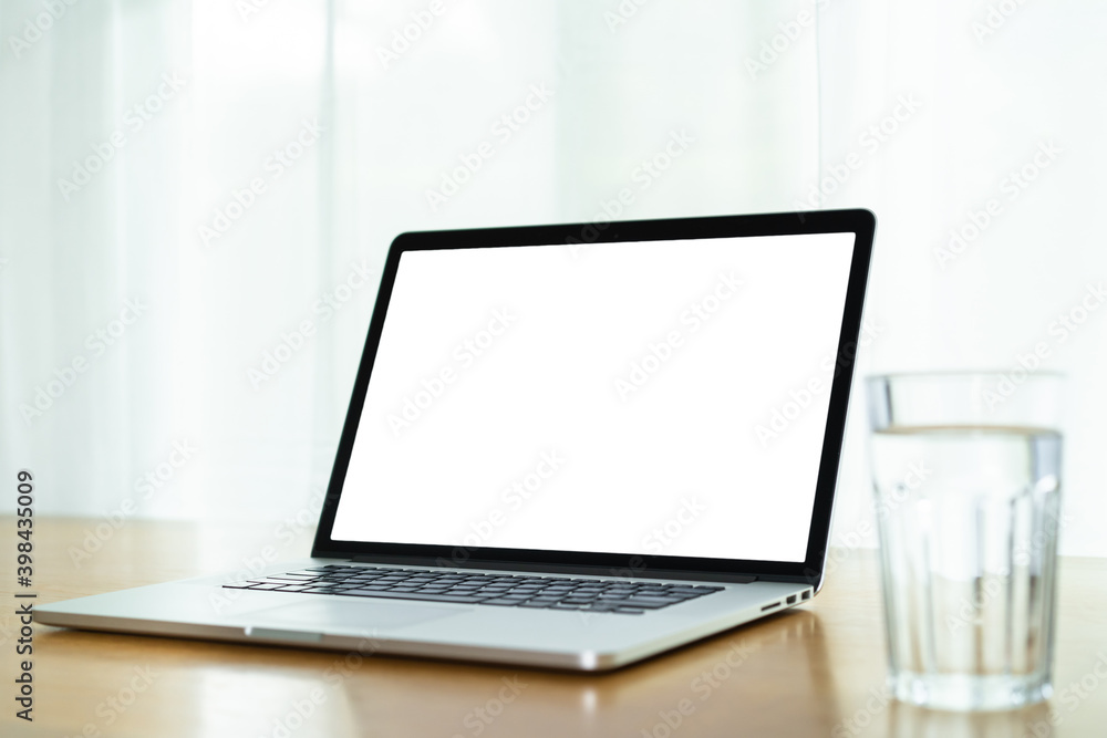 Fototapeta premium Empty white laptop screen isolated. Mockup laptop computer screen.