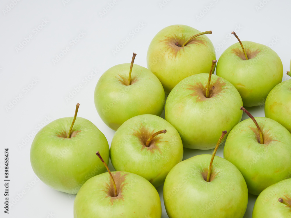 Apple on white table background, green Apple fruit background. natural fresh products. Apple on white table background, green Apple fruit background. natural fresh products.