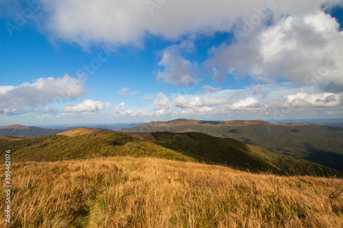 Fototapeta Naklejka Na Ścianę i Meble -  Autumn in the mountains. Bieszczady.  Wielka Rawka  Mountain Range