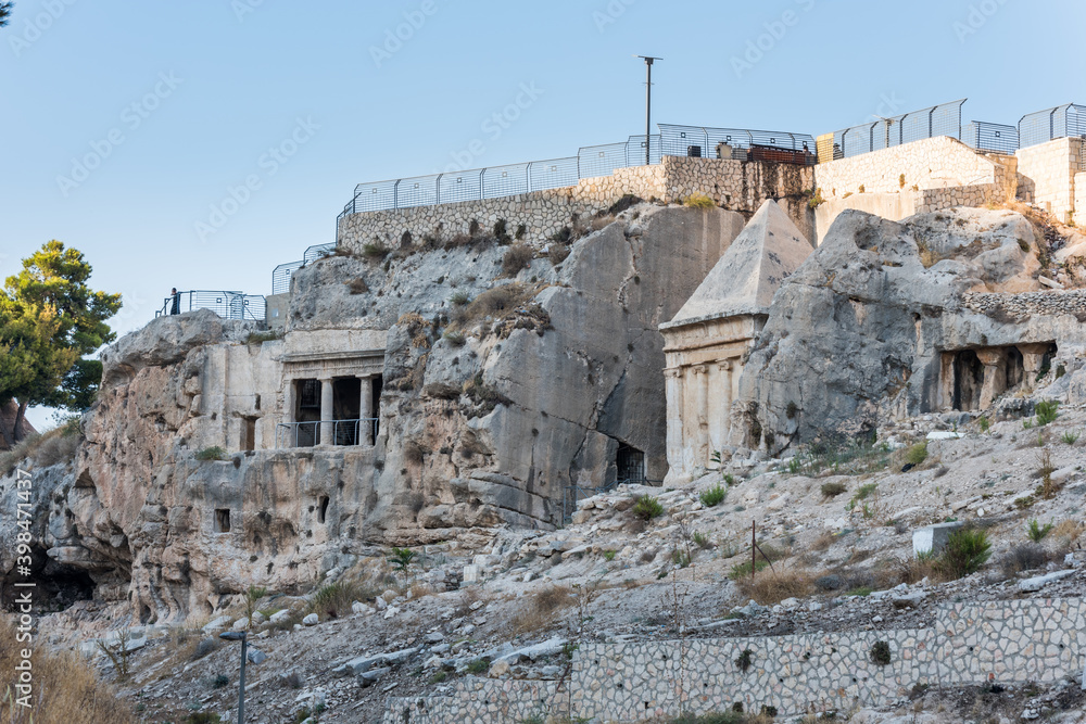 Tomb of Zechariah,  Jewish tradition to be the tomb of Zechariah ben Jehoiada in Kidron Valley or King's Valley near the walls of the Old City of Jerusalem, Israel