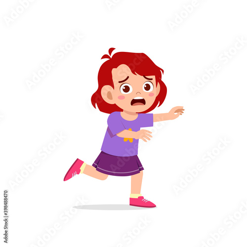 cute little kid girl scared and run expression gesture