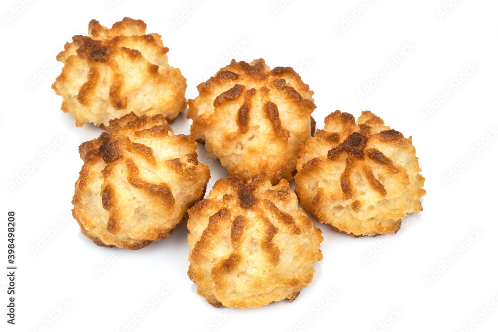 rochers à la noix de coco isolé sur un fond blanc rochers à la noix de coco isolé sur un fond blanc