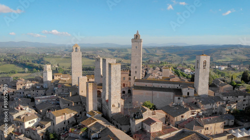 4K Drone aerial shooting of fanstastic cityscape of San Gimignanon.