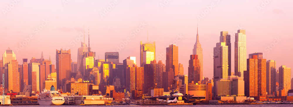 Cityscape of Manhattan in New York City, USA