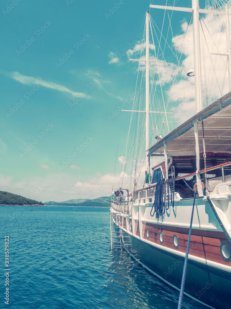 Φωτογραφία Wooden Yacht In Sea Port, Travel Concept