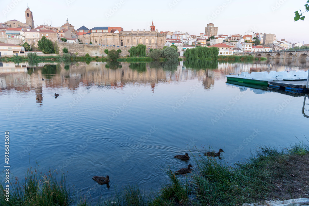 Fototapeta premium ALBA DE TORMES DESDE EL EMBARCADERO