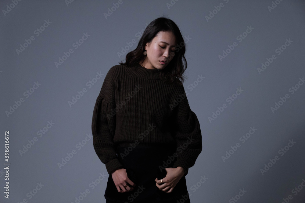 クールな女性 クールな女性