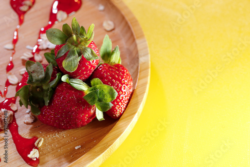 strowberry dish photo