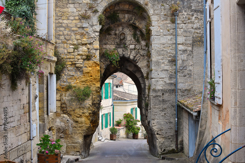 bourg sur gironde