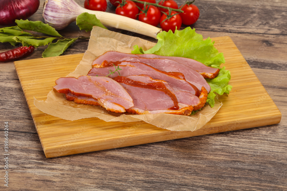 Sliced smoked duck breast served salad Sliced smoked duck breast served salad