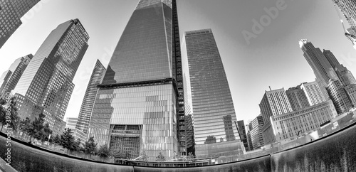 Canvas Print NEW YORK CITY - JUNE 2013: Skyscrapers of lower Manhattan