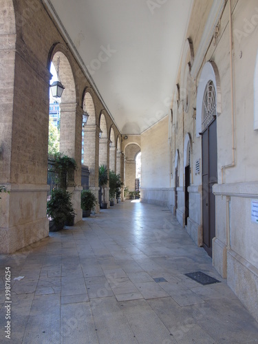 Corridoio entrata della Casa Parrocchiale Maria Del Rosario nella citt   di Bari. Sud Europa