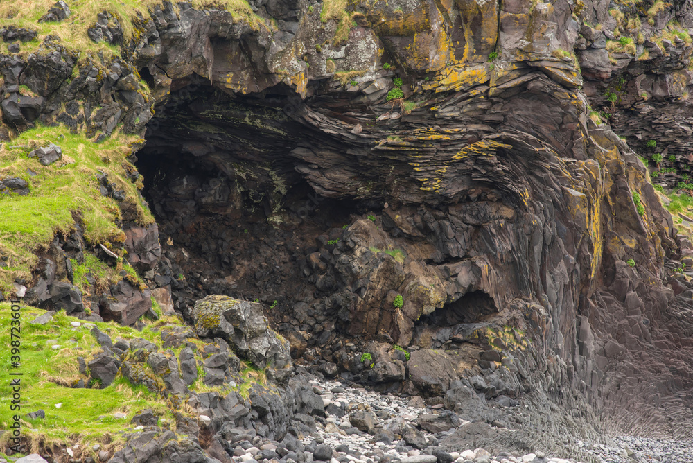 Obraz premium Londrangar Basalt Cliffs in Iceland