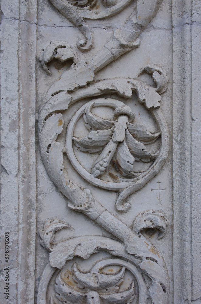 Corfinio- Abruzzo - Complex of the Cathedral of San Pelino: External ornaments and architectural details