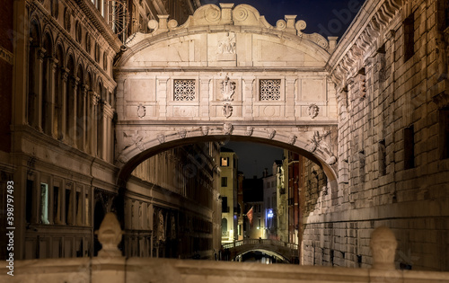 Ponte dei Sospiri in Venice in the evening without anyone due to covid-19 © Emanuele