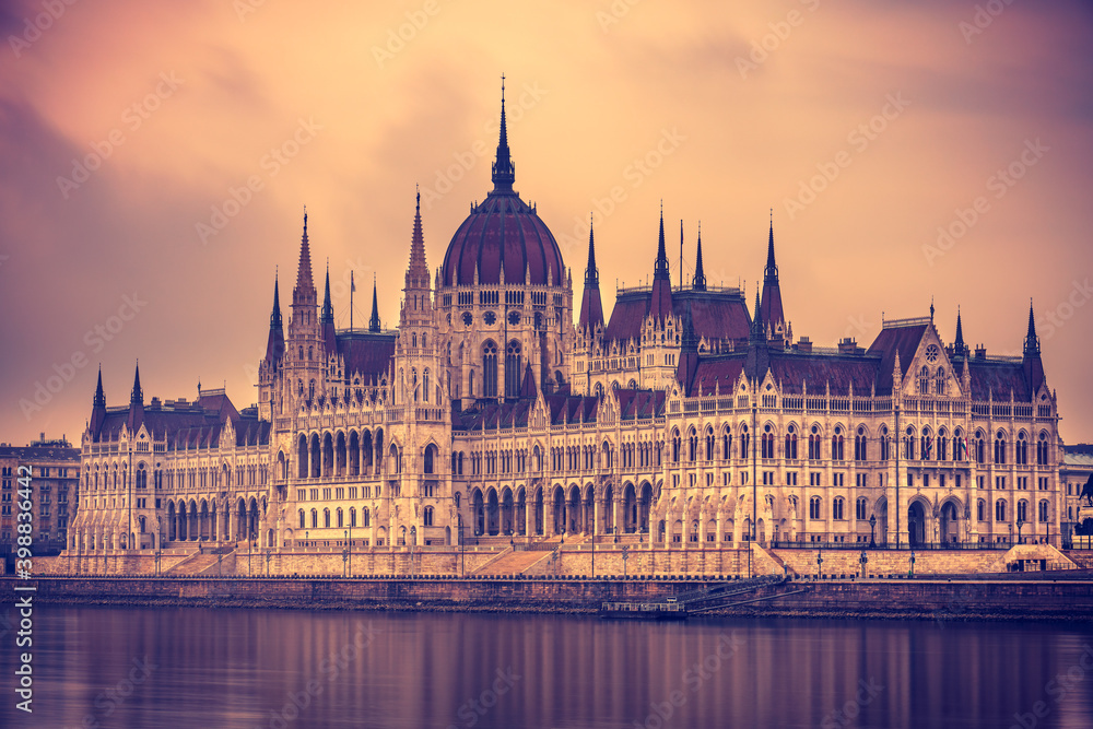 Hungarian Parliament at sunrise in Budapest. Long Exposure 