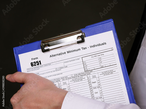 Obraz na płótnie Form 6251 Alternative Minimum Tax - Individuals