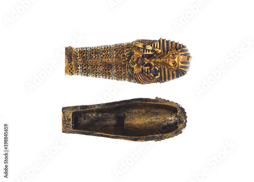 Obraz na plátne Egyptian mummy sarcophagus Isolated on white background