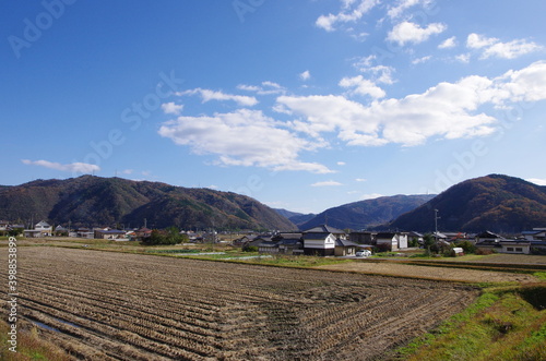 晴れた冬の田舎（岡山県岡山市北区御津宇垣）