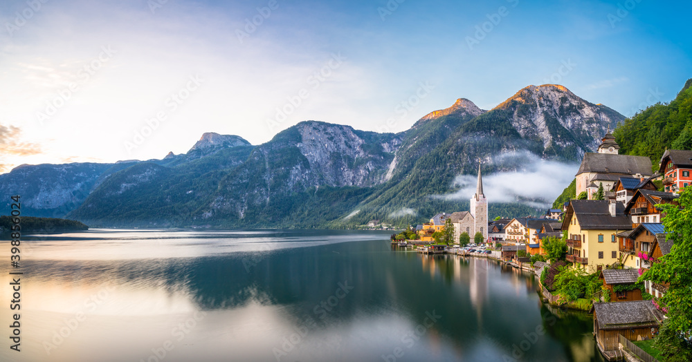 Beautiful panoramic view of famous Hallstatt mountain village in the Austrian Alps 