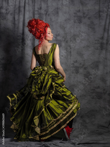 Fotografie Harmony of contrasts, a fun concept of mixing old and new