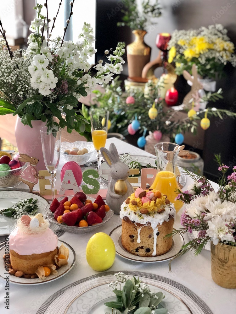 Easter table setting decoration