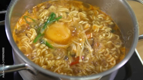 Junk Food Instant Ramen