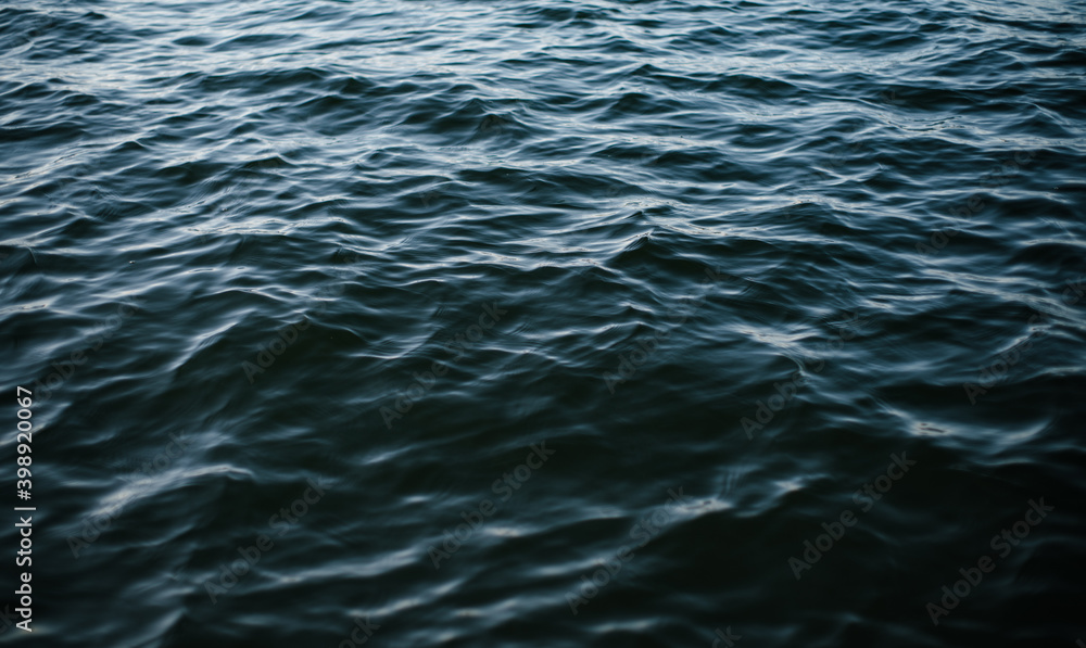 Naklejka premium Sailing with an old boat