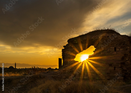 Obraz na plátně Ruins of Tushpa, the ancient Urartian, ancient Armenian, capital during the 9th century