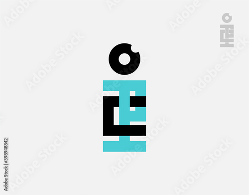 Letter I and PC logotype on white background in vector illustration
