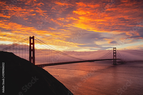 Golden Gate Bridge   San Francisco  USA