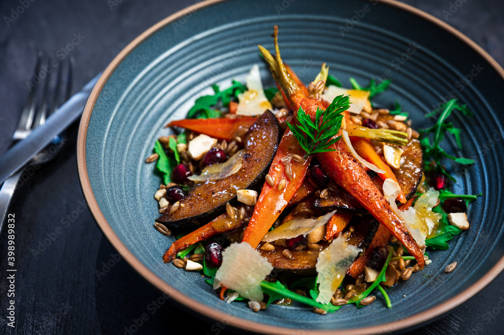Moroccan carrot salad with arugula Moroccan carrot salad with arugula